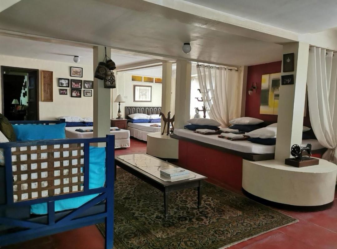 Casa Conchita Bed & Breakfast Taal Exterior photo